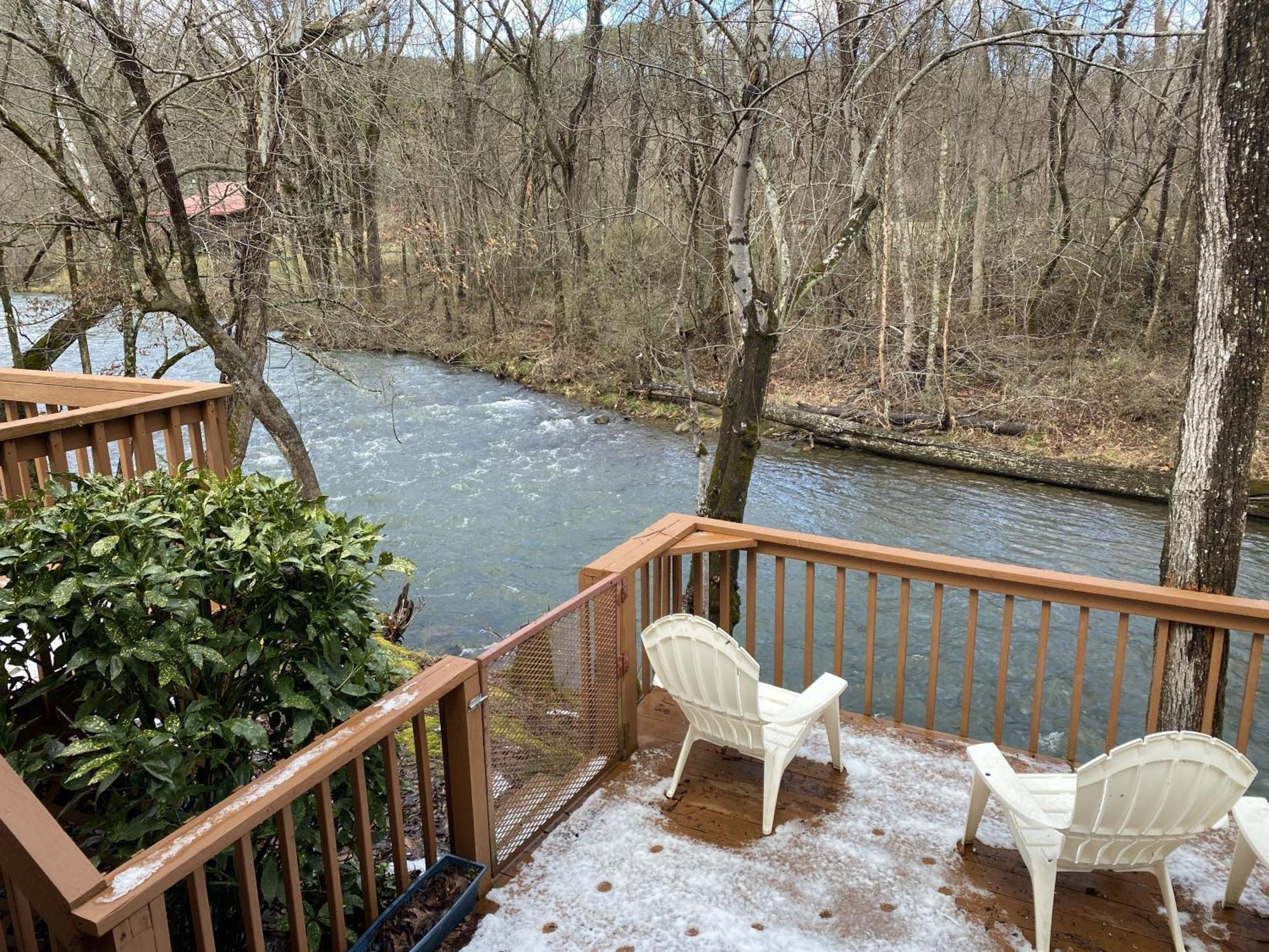 Gray'S Place On Cosby Creek - 2 Bedrooms, 2 Baths, Sleeps 6 Home Экстерьер фото